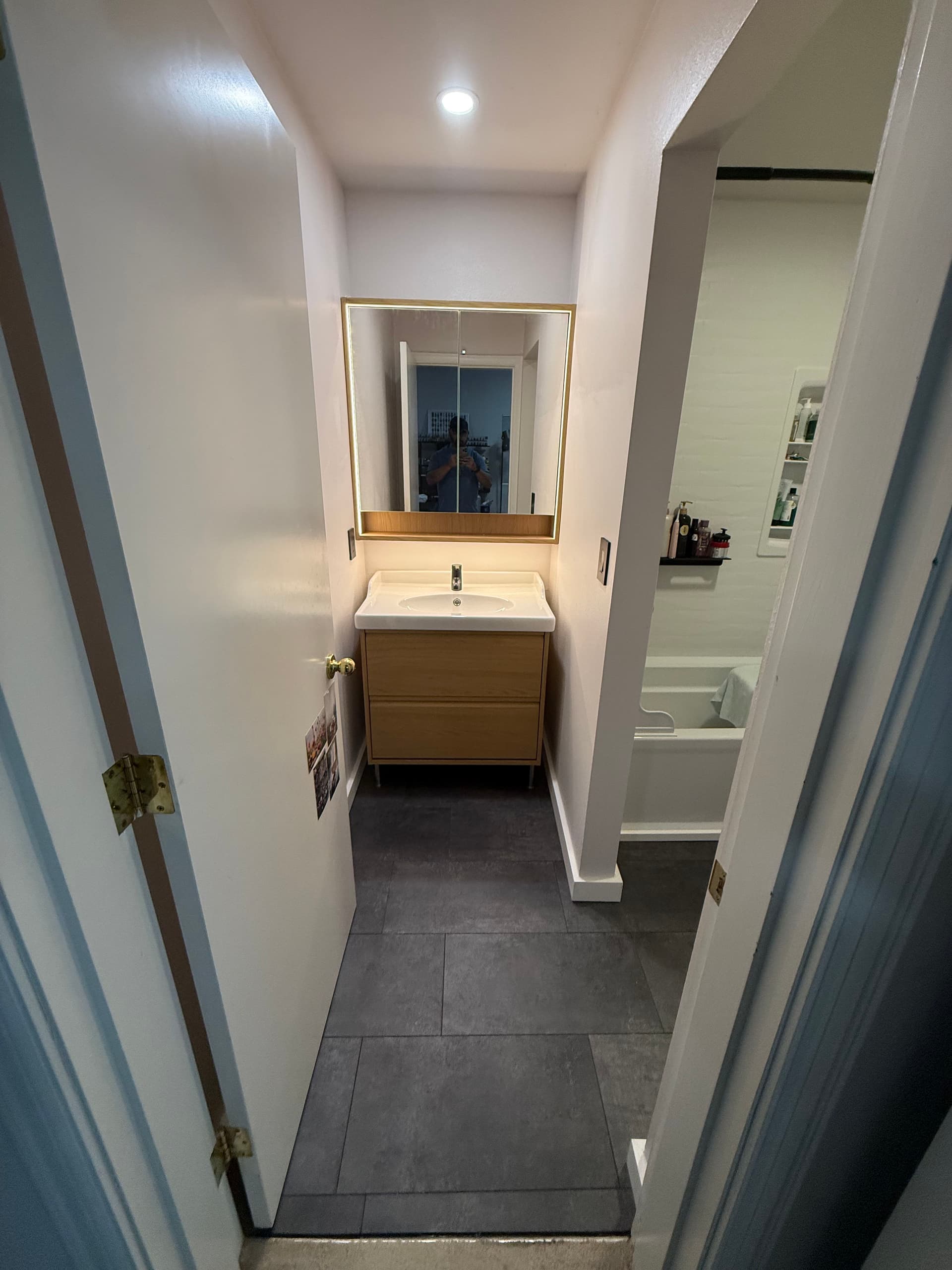 Bathroom Makeover with Modern Touches